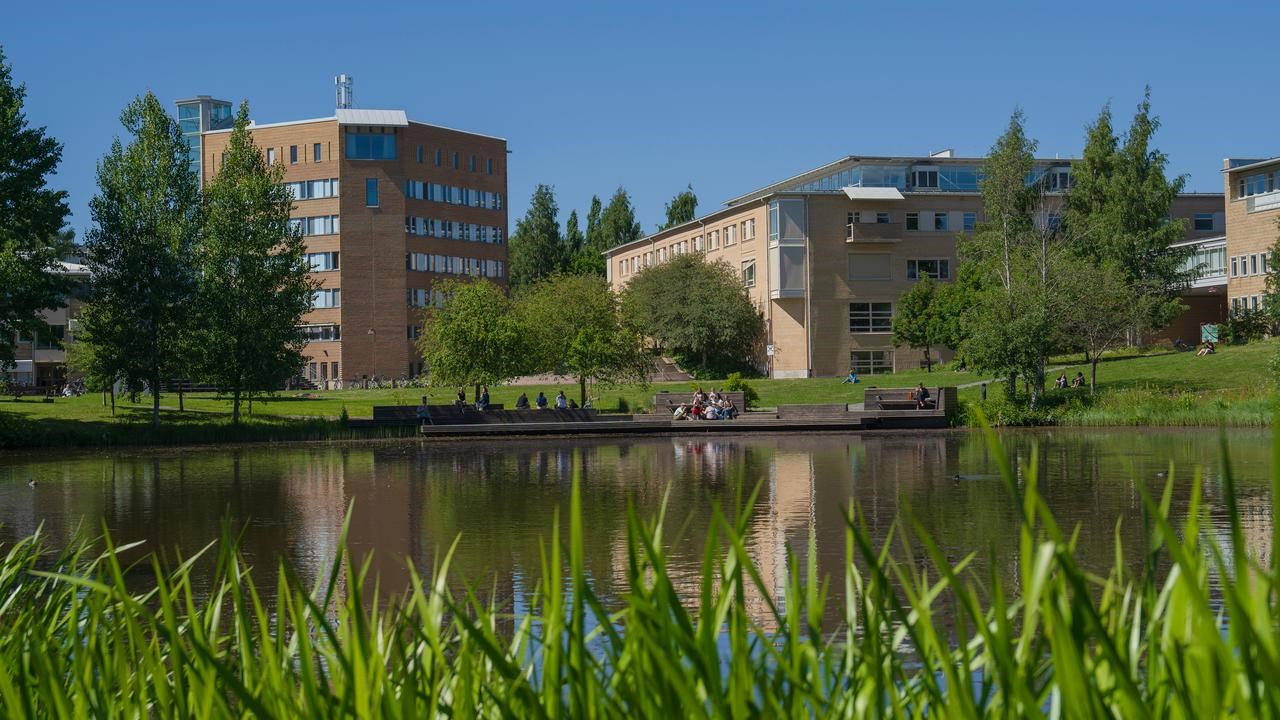 Umeå universitets campus vårbild