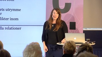Film: Fredsbyggande i auktoritära stater: av vem? För vem? Och vad blir det för slags fred?
