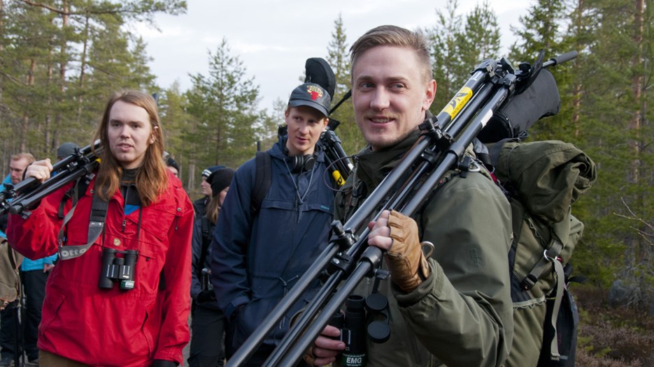 Biologistudenter på fågelexkursion