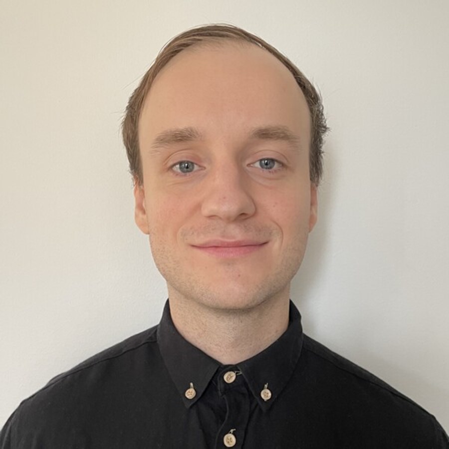 Porträttfoto av Jakub Jagiello
